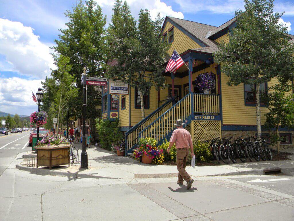 Breckenridge Store201 01 1024x768 (1)
